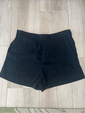 Calvin Klein Black Women's Tailored High-Rise Shorts, size medium